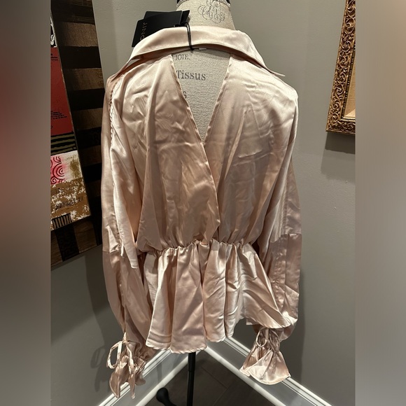 J. ING Satin Blouse NWT - Picture 6 of 9